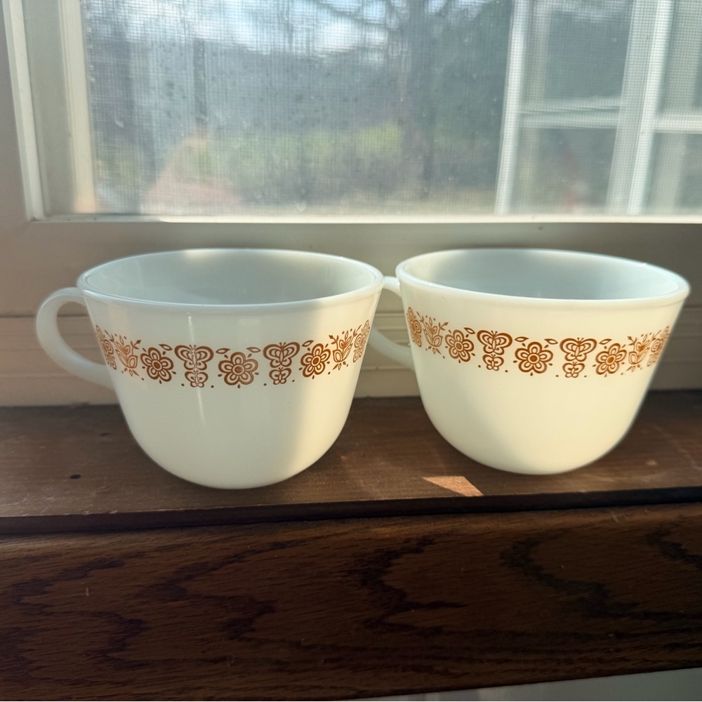 Vintage Pyrex Tea Cups